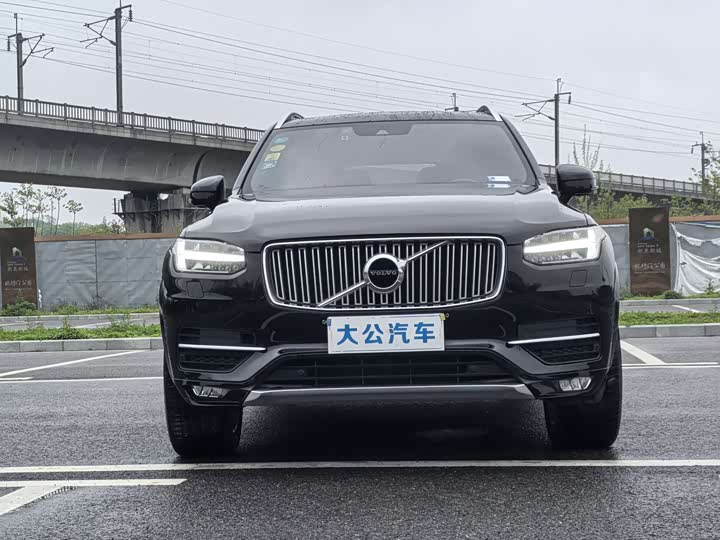 Volvo XC90 2018 T 6 7 — фото 2