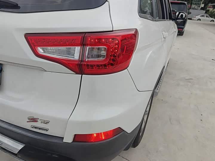 Changan CS75 2014 2.0 L MTLuxury V — фото 8