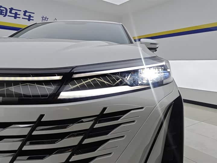 Changan CS75 PLUS 2023 1.5 T ATPremium — фото 5