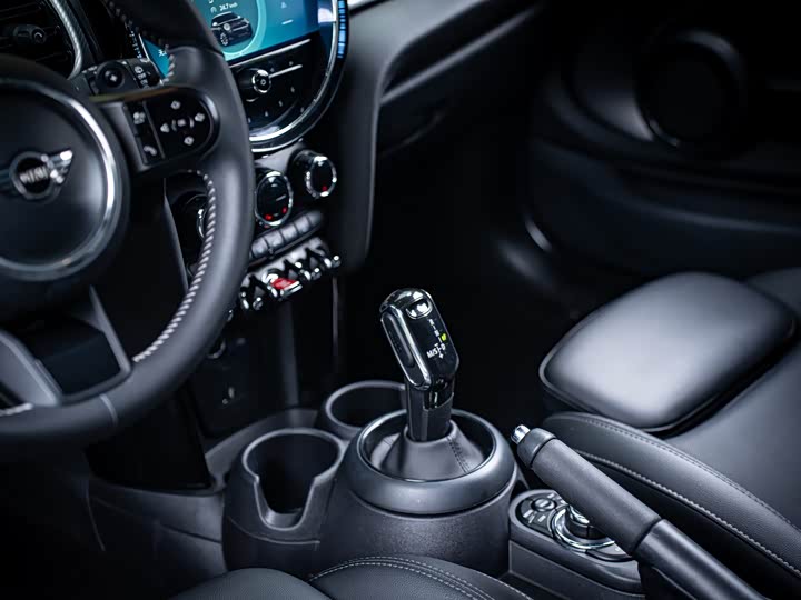 MINI Hatch — фото 13