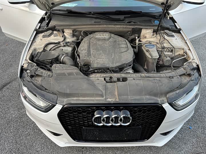 Audi A4L 35 TFSI автомат стандарт — фото 19