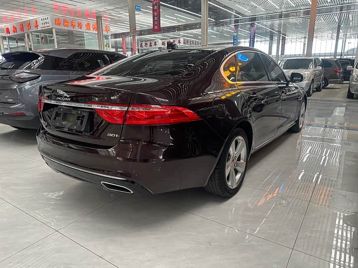Jaguar XFL 2020 XFL 2.0 T P 200 2 WD — фото 4