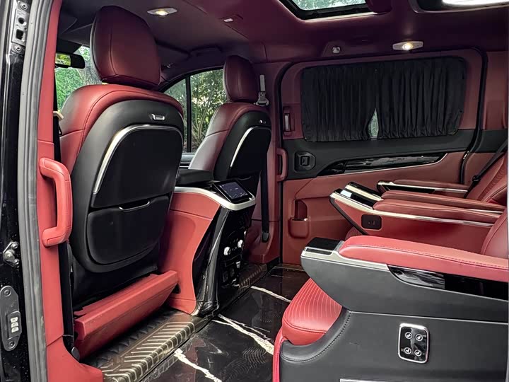 Ford Tourneo — фото 8