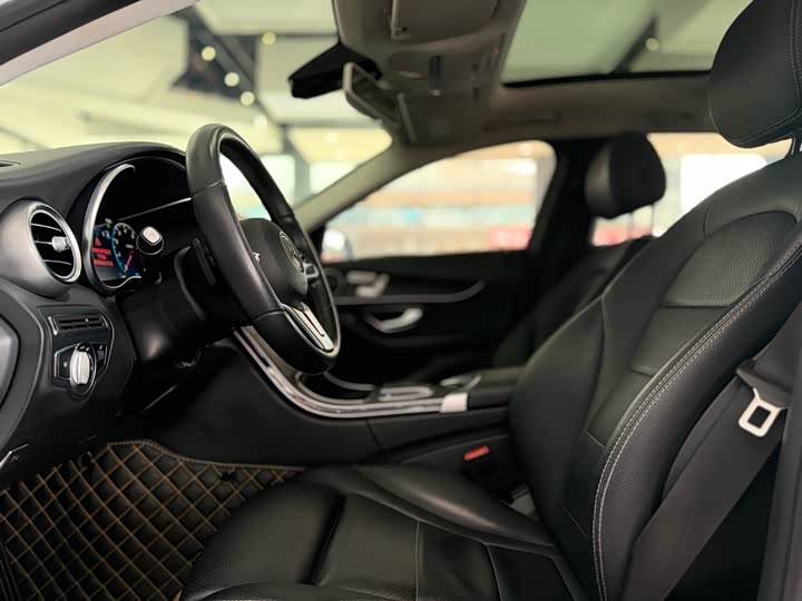 Mercedes-Benz C-Class 2019 C 260 — фото 4