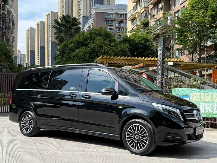 Mercedes-Benz V-Class 2018 V 260 L VI — фото 42