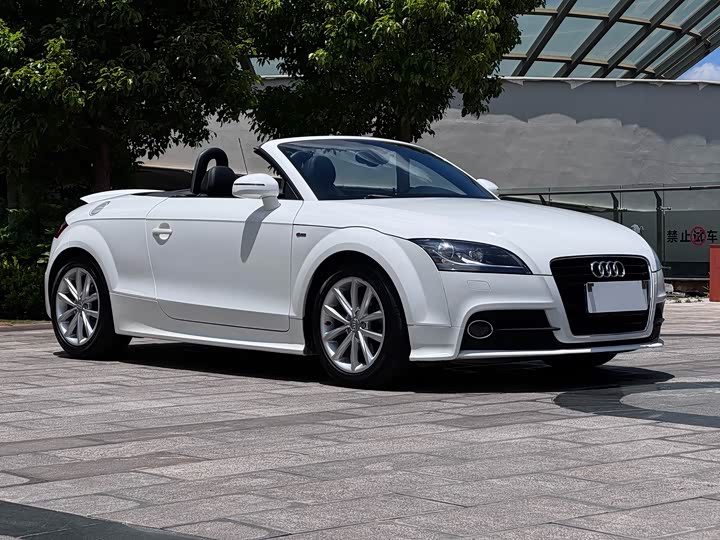Audi TT 2013 TT Roadster 45 TFSI — фото 4