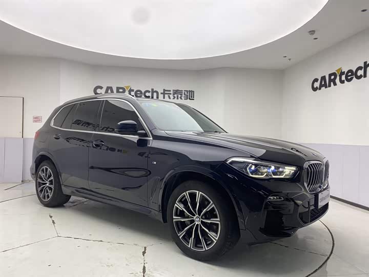 BMW X5 2019 x Drive 40i M — фото 2