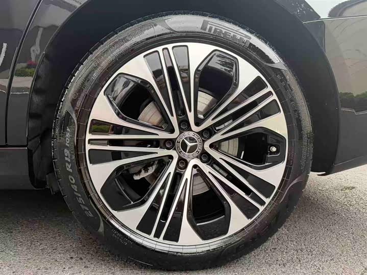 Mercedes-Benz E-Class 2025 E 300 L Luxury — фото 18