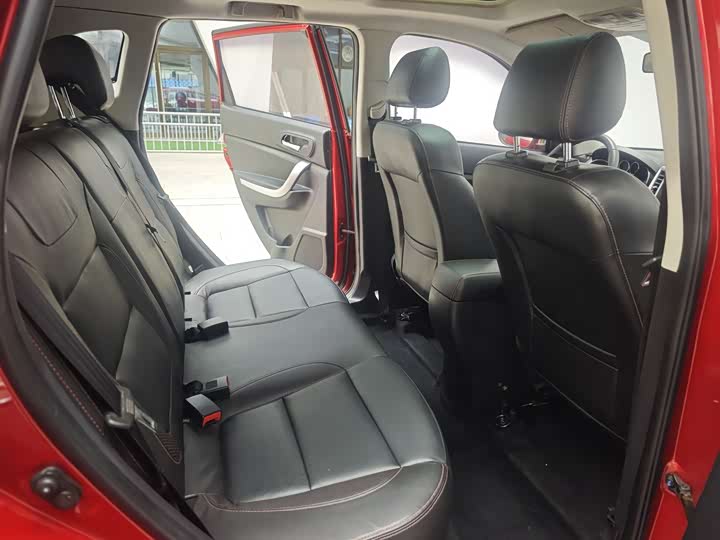 Changan CS35 2015 1.6 L ATLuxury IV — фото 12