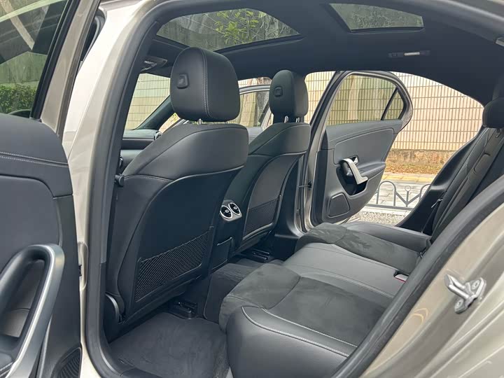 Mercedes-Benz A-Class 2020 A 200 L — фото 6