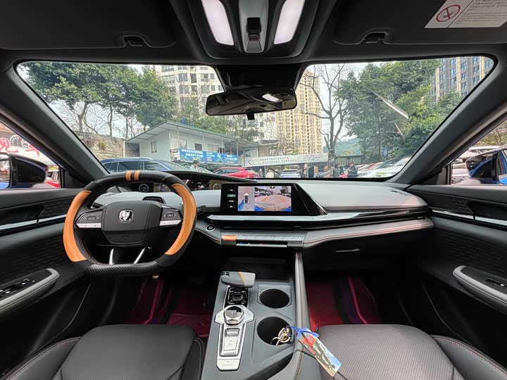 Changan UNI-V 2022 1.5 T Premium — фото 45