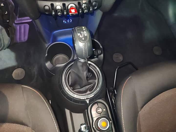 MINI Hatch — фото 14