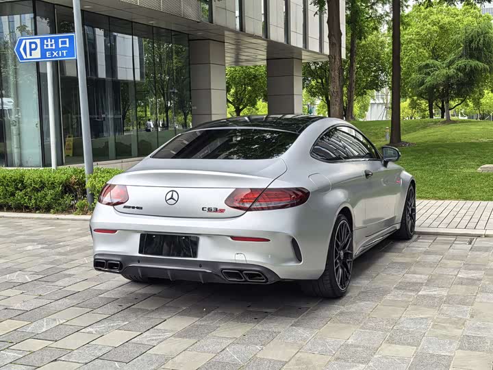 Mercedes-Benz C-Class 2016 AMG C 63 S Coupe — фото 32