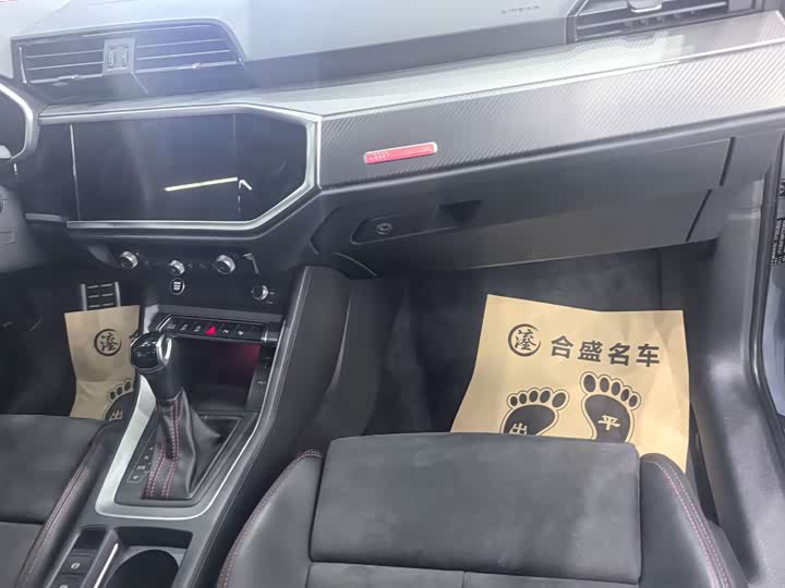 Audi Q3 2023 40 TFSI RS — фото 20