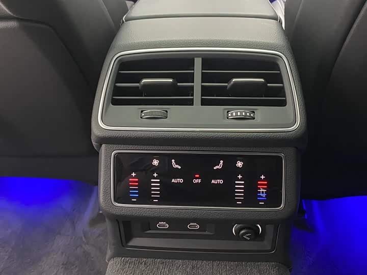 Audi A7L 2024 45 TFSI Luxury — фото 20