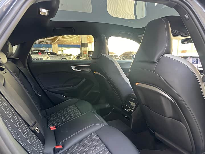 Audi A5L 2026 2.0 T quattro — фото 11