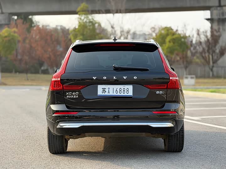Volvo XC60 2024 B 5 4 WD — фото 5