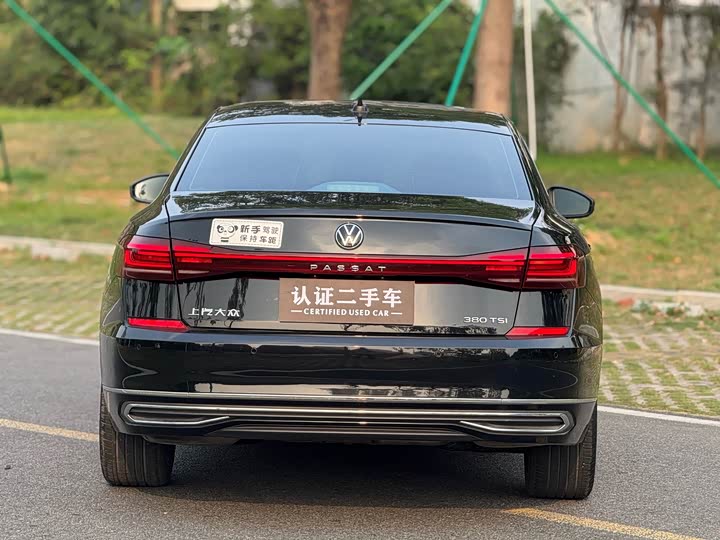Volkswagen Passat — фото 6
