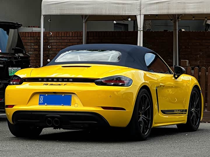 Porsche Boxster 2022 Boxster T 2.0 T — фото 15