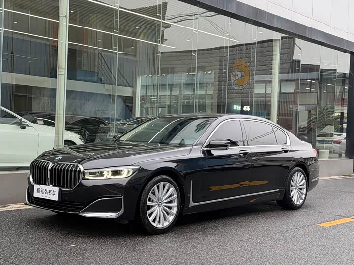BMW 7-Series 2021 730 Li — фото 1