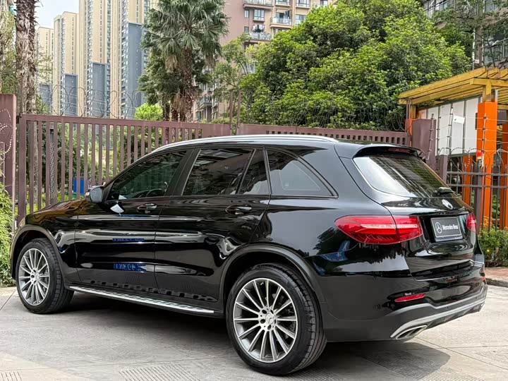Mercedes-Benz GLC 2017 AMG GLC 43 4 MATIC — фото 5
