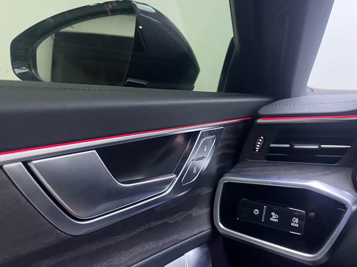 Audi A6L 2024 45 TFSI quattro — фото 13