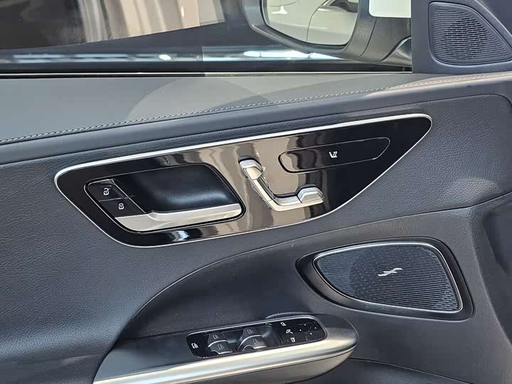 Mercedes-Benz C-Class 2025 C 260 L — фото 7