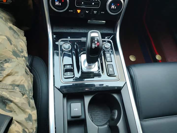 Jaguar XEL 2021 2.0 T 250 PS S — фото 16