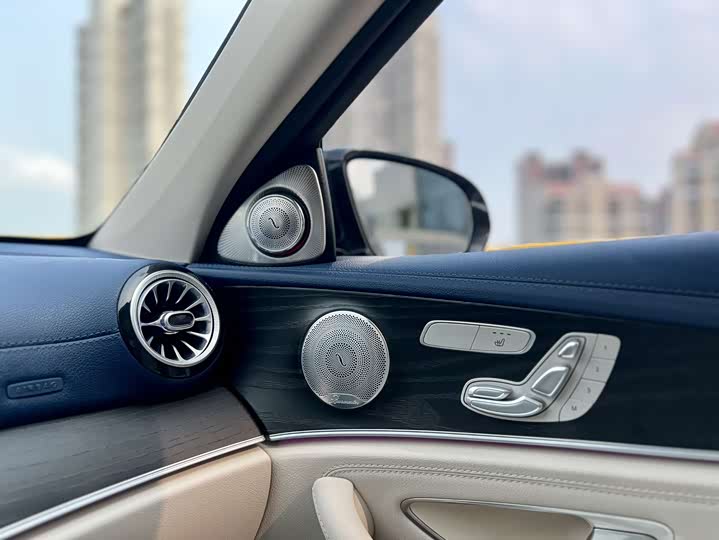 Mercedes-Benz E-Class 2021 E 300 L Luxury — фото 15