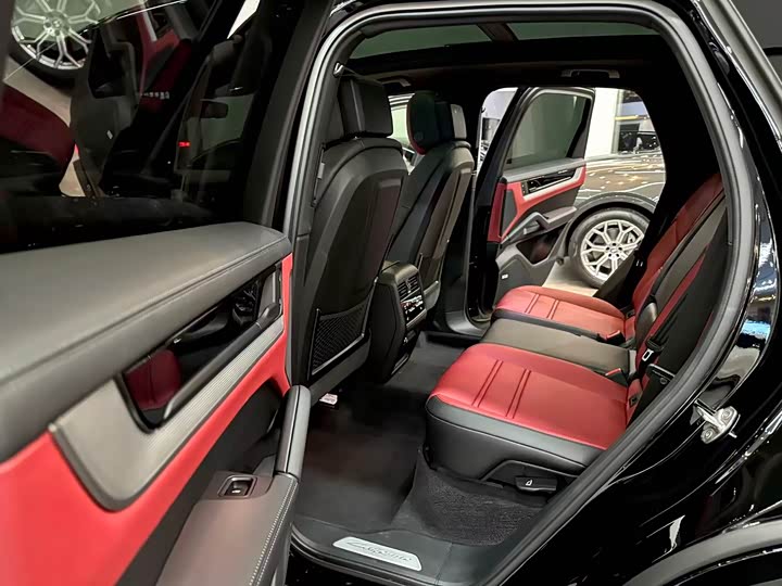 Porsche Cayenne 2024 Cayenne E-Hybrid 2.0 T — фото 7
