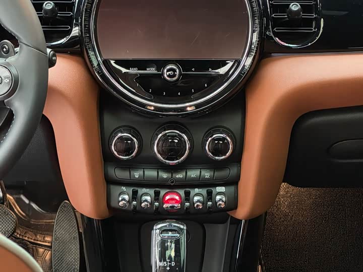 MINI Hatch — фото 12