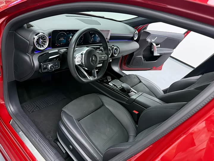 Mercedes-Benz A-Class 2020 A 200 L — фото 7