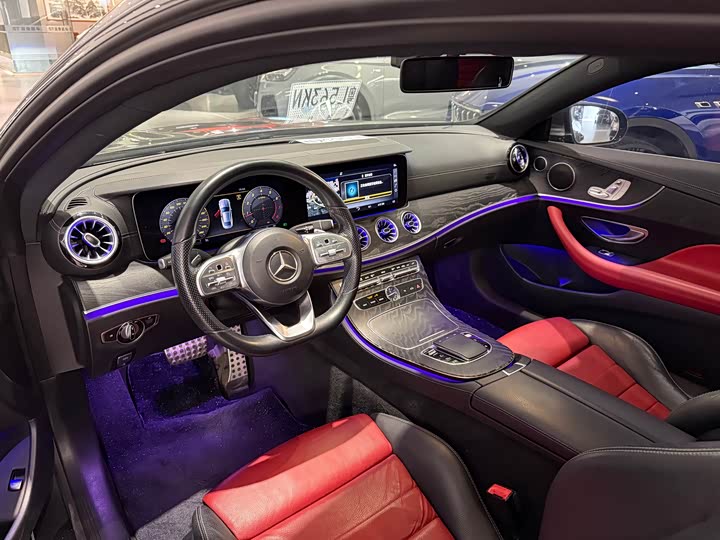 Mercedes-Benz E-Class 2019 E 200 — фото 13