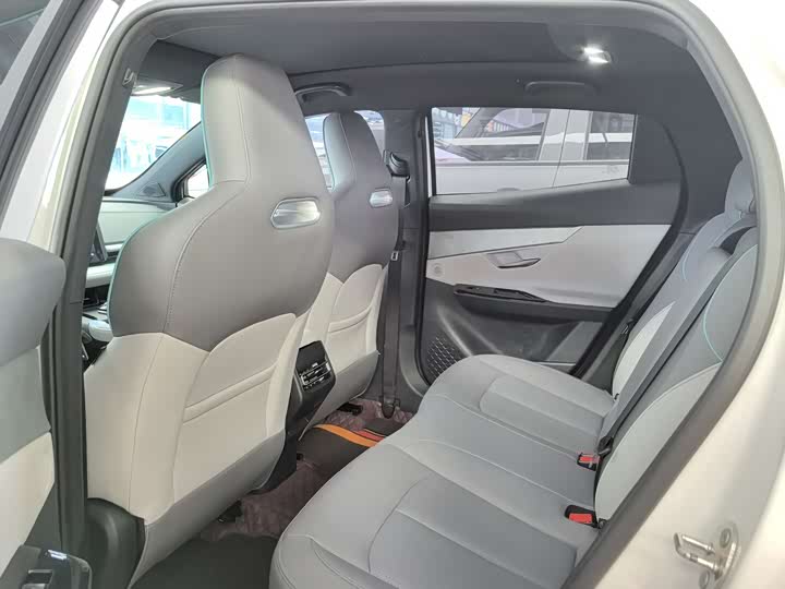 Changan UNI-T 2023 1.5 T Premium — фото 9