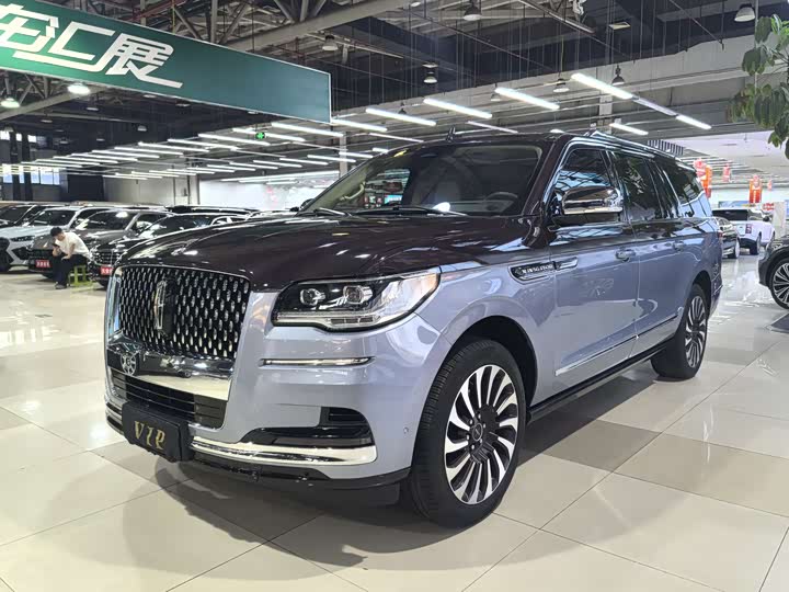 Lincoln Navigator — фото 1
