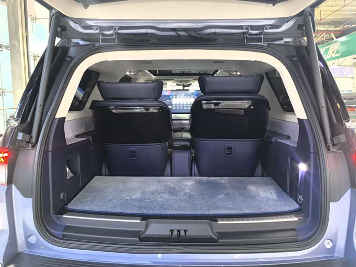 Lincoln Navigator — фото 22