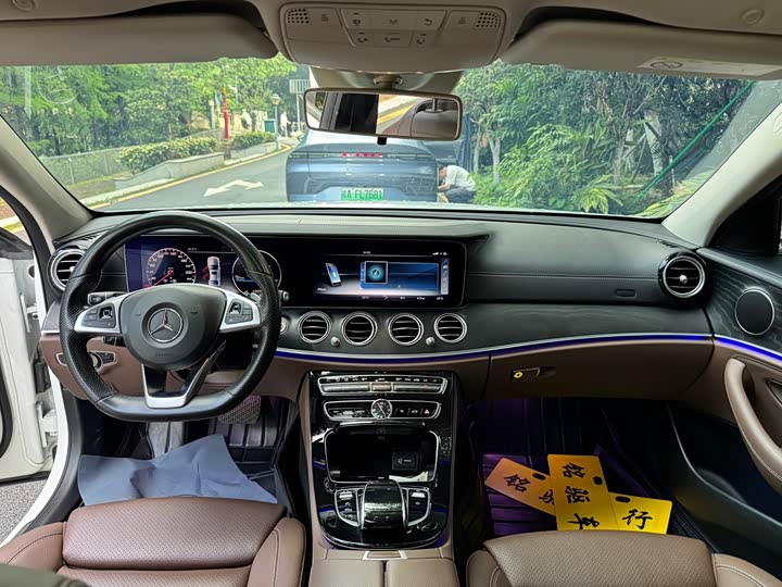 Mercedes-Benz E-Class 2016 E 200 L Sport — фото 10
