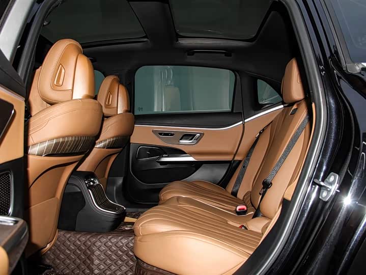 Mercedes-Benz E-Class 2024 E 300 L — фото 19