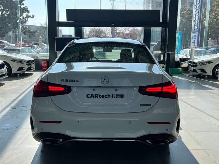 Mercedes-Benz A-Class 2023 A 200 L — фото 6