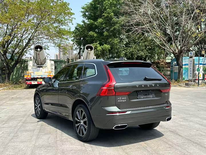 Volvo XC60 2021 T 5 4 WD — фото 11