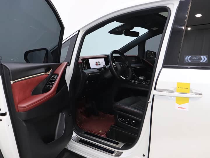 Trumpchi M8 2023 — фото 13