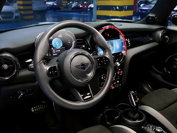 MINI Hatch — фото 12