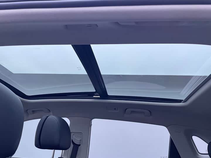 Hongqi HS5 2023 2.0 T Pro — фото 13