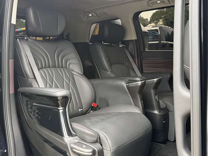 Trumpchi M8 2024 400 T — фото 16
