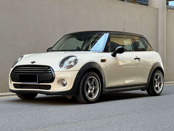 MINI Hatch — фото 1