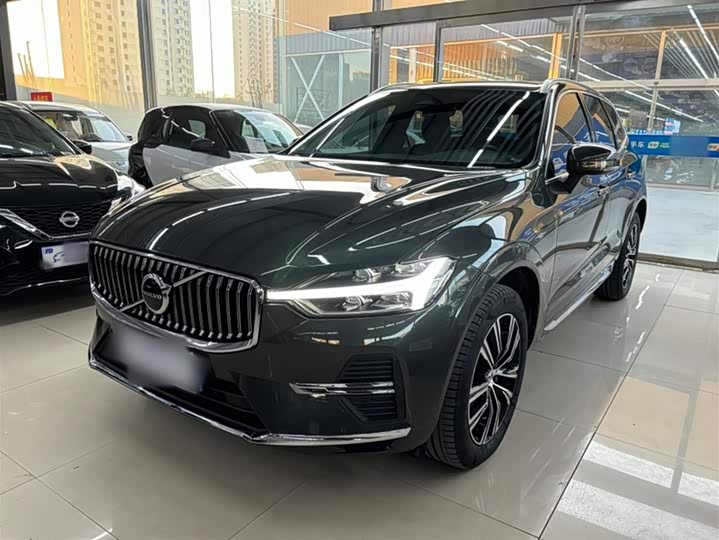 Volvo XC60 2022 B 5 4 WD