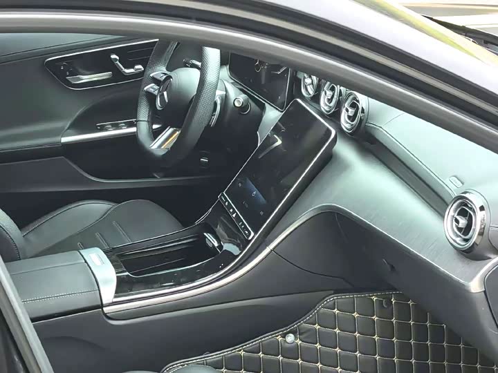Mercedes-Benz C-Class 2023 C 260 L — фото 5