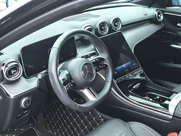 Mercedes-Benz C-Class 2023 C 260 L — фото 6