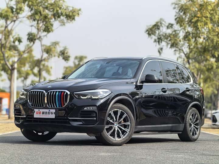 BMW X5 2020 x Drive 40i M — фото 1