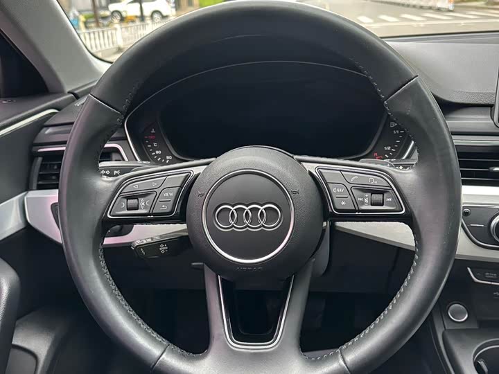 Audi A4L 2019 40 TFSI V — фото 11
